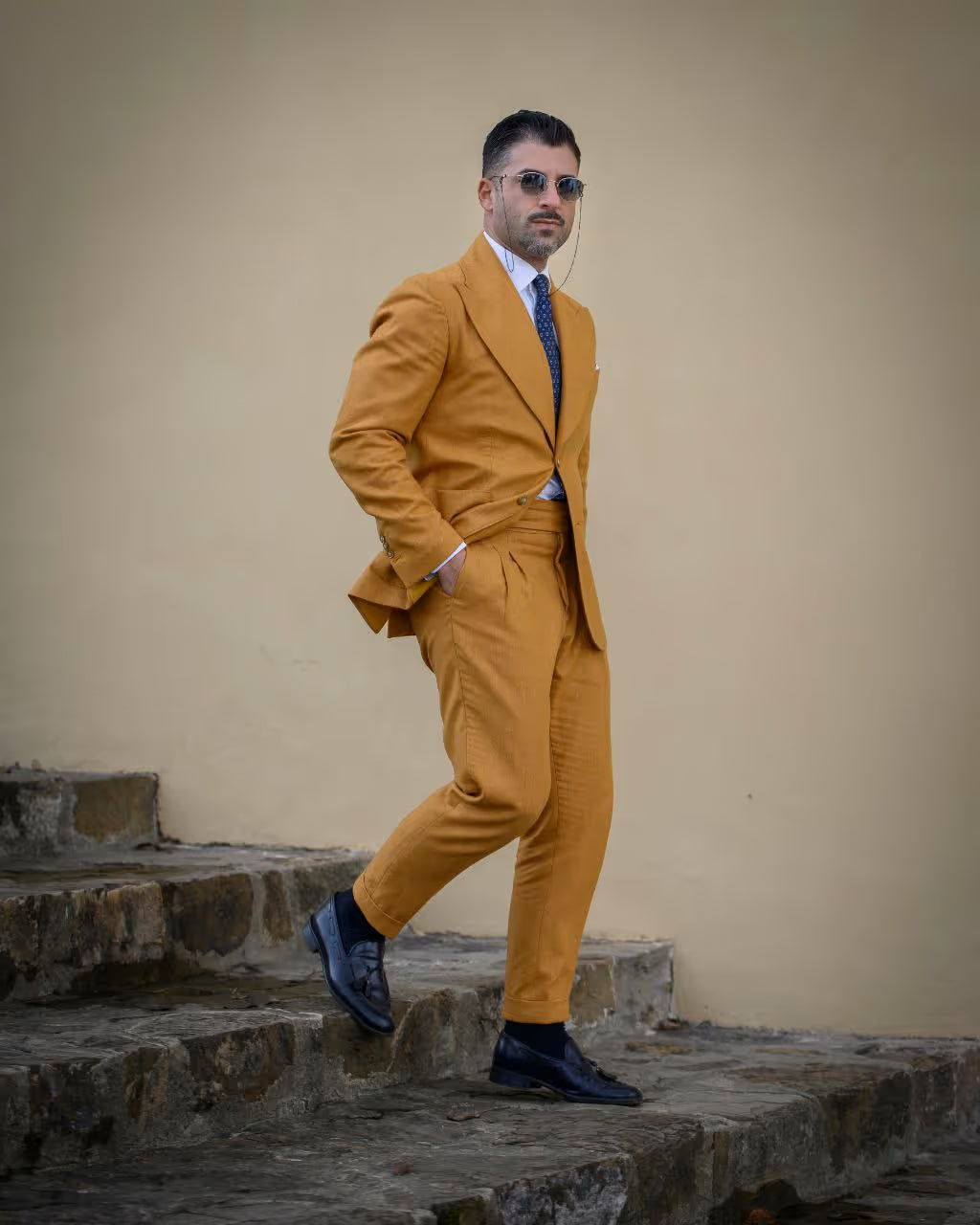 Sartoria italiana su misura — Vinciguerra, abito uomo Milano
